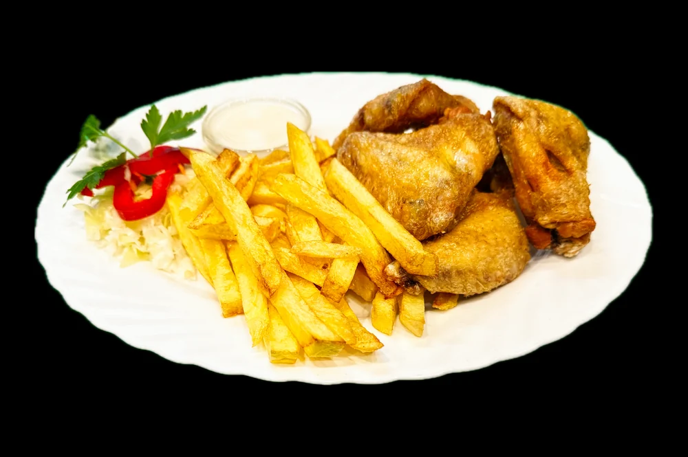 Chicken wings with garlic sauce