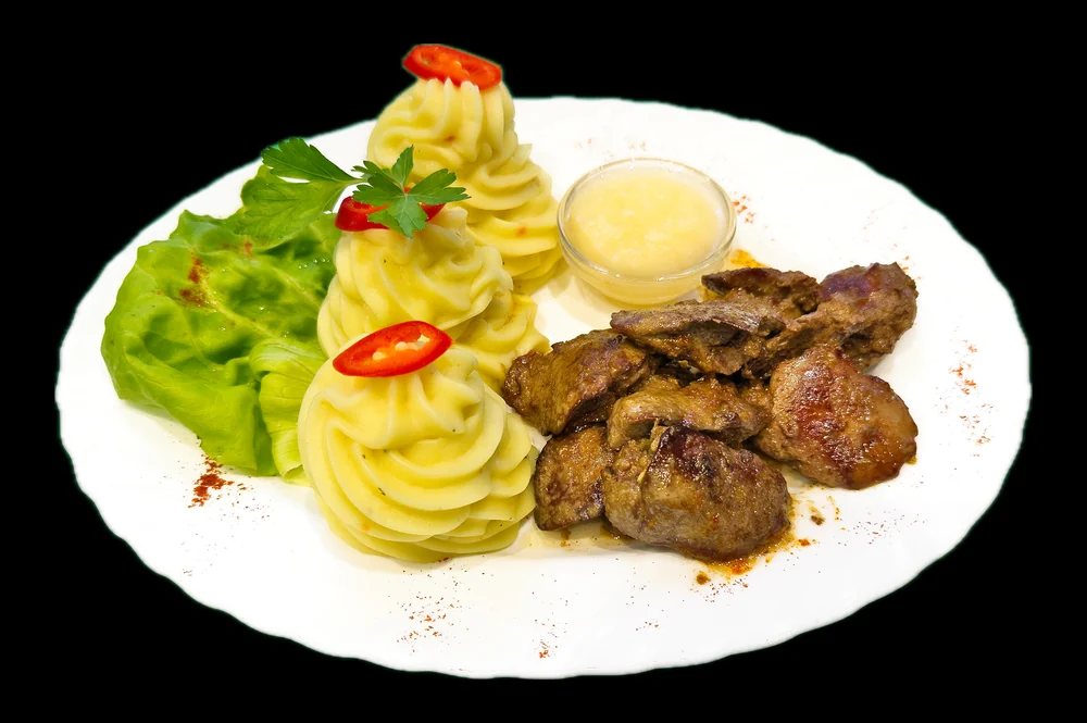 Chicken liver with garlic sauce